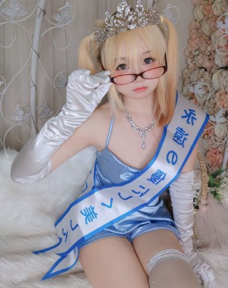 国产人妖视频专区_HD完整在线观看