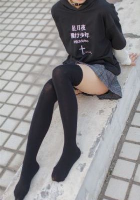 出租屋勾搭老熟妇啪啪_超清在线观看视频